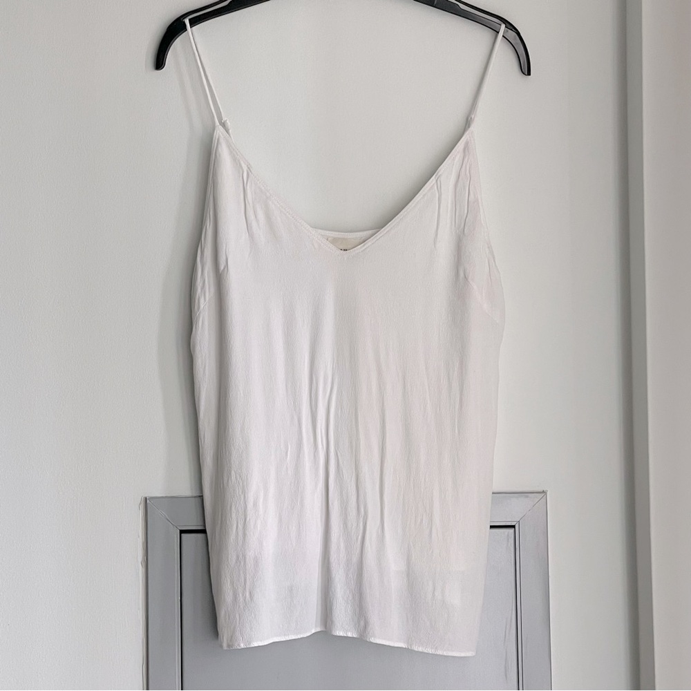 ARITZIA WILFRED FREE Classic White V-Neck Camisole Top